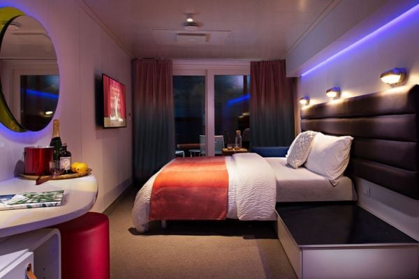 VIALIANT LADY Vue Mer avec Balcon